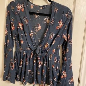 American Eagle Floral Top